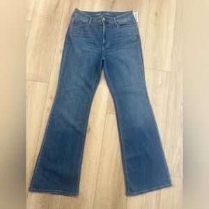 OLD NAVY WOMENS FLARE JEAN